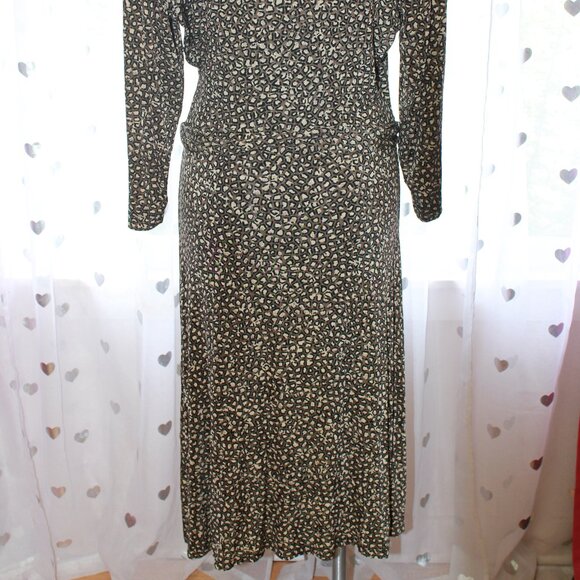 #507 Chico's Travelers Leopard Print Dress Size 2 (12) - Picture 6 of 9